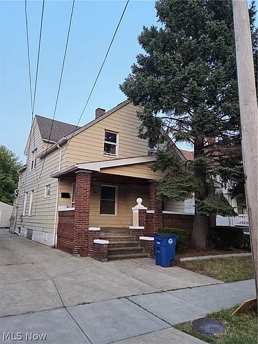 3803 E 50th St Photo 1