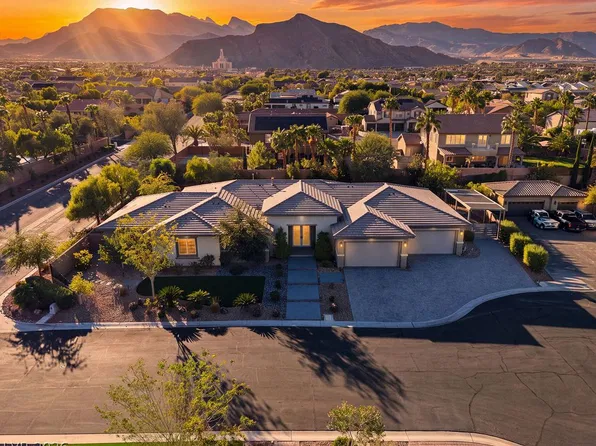8940 Hickam Ave, Las Vegas, NV 89129