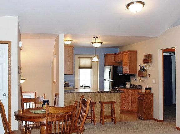 5th image of 1025 Twilight Dr