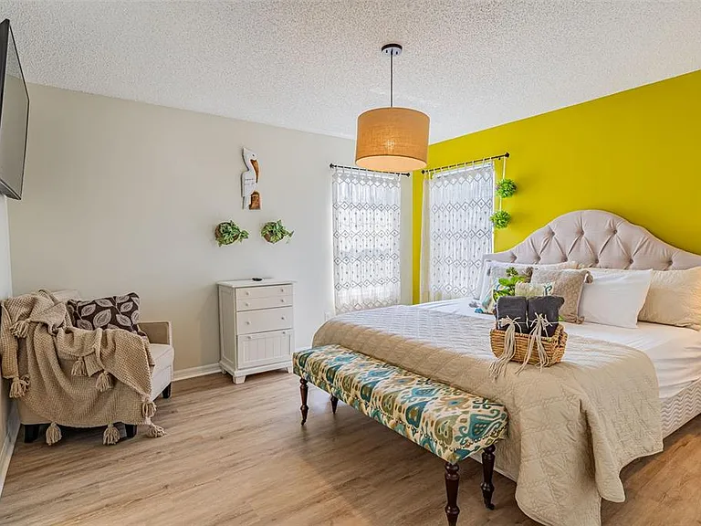 112 Madiera Beach Blvd — Photo 11