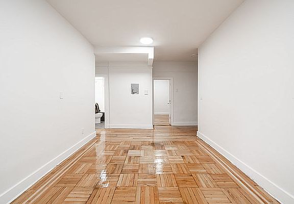 4th image of 2574 Bedford Ave #1F