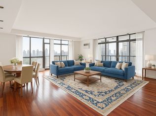 100 United Nations Plz APT 32B, New York, NY 10017