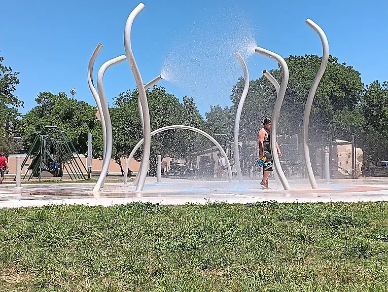 Walking distance to Memorial Park