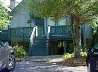 40 Spy Glass Cir, Sky Valley, GA 30537