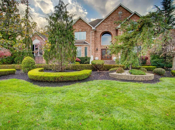 350 Salinger Court, Morganville, NJ 07751