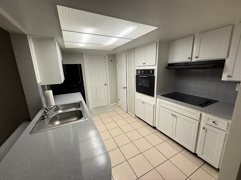 7105 Mayfield Dr — Photo 4