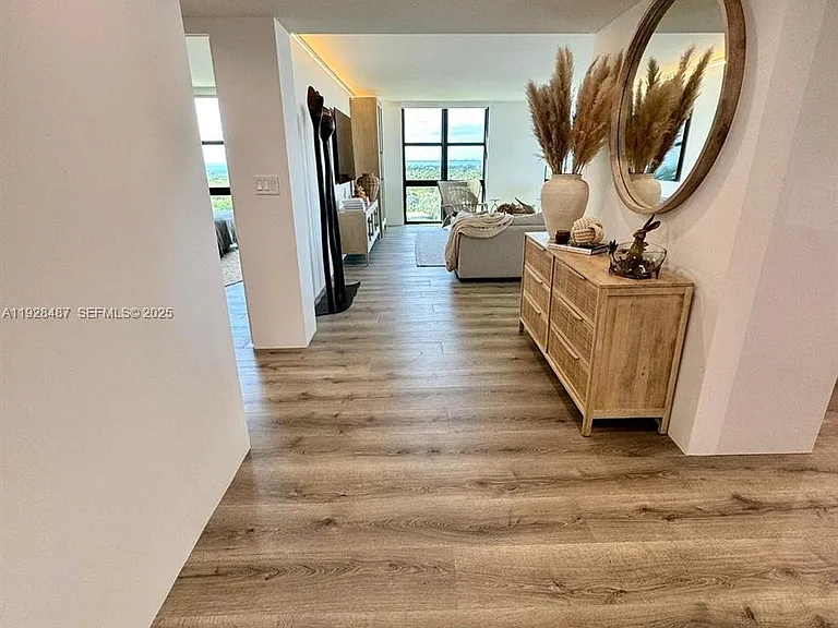 1121 Crandon Blvd #E1001 — Photo 18