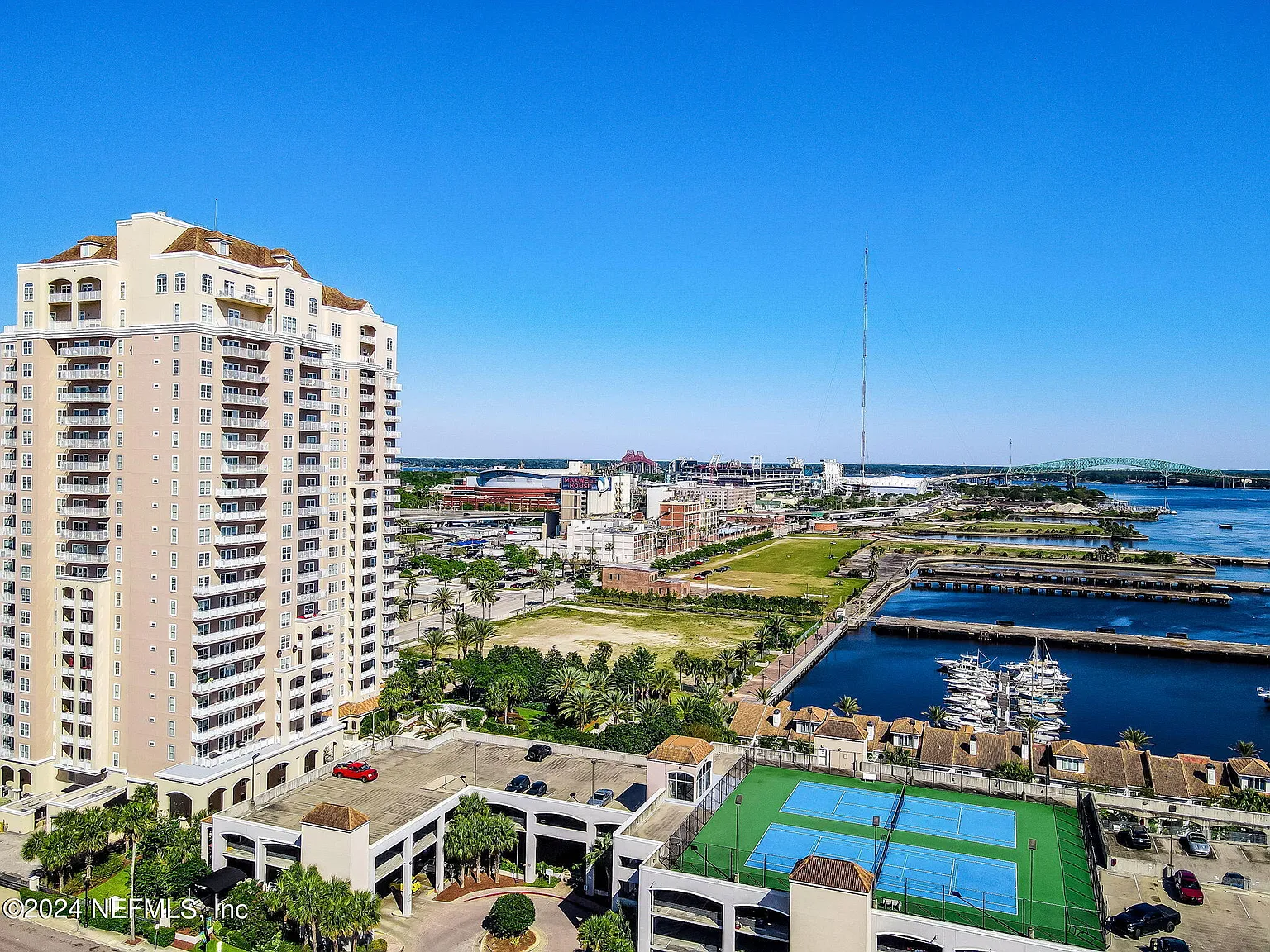 1 bed, 1.0 bath, 1175 sqft, $2,190 — Photo 4