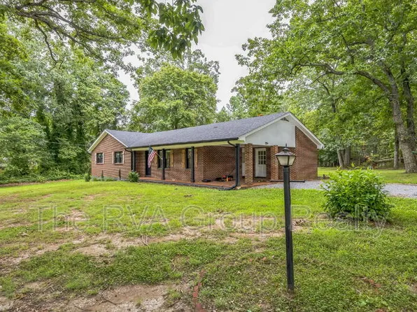 580 Dixie Airport Rd, Madison Heights, VA 24572
