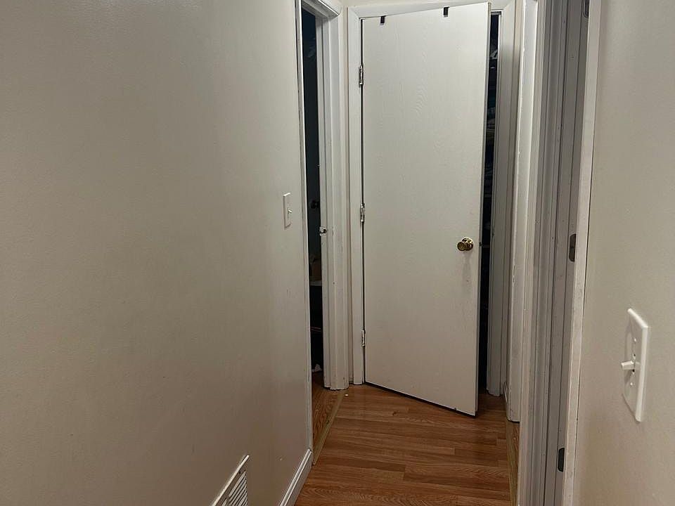 1st image of 108 B Brooks St