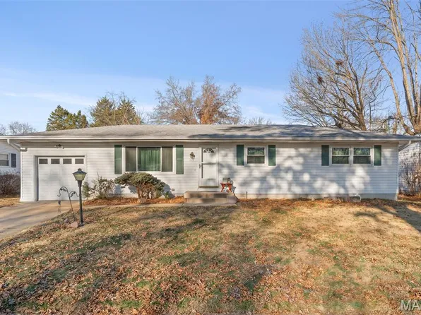 113 Dawn Dr, Washington, MO 63090