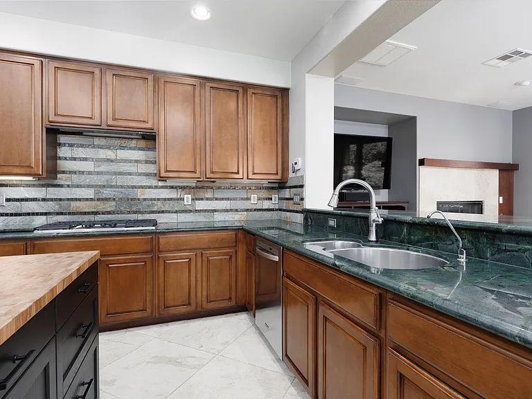 2451 Hollow Rock Ct — Photo 23