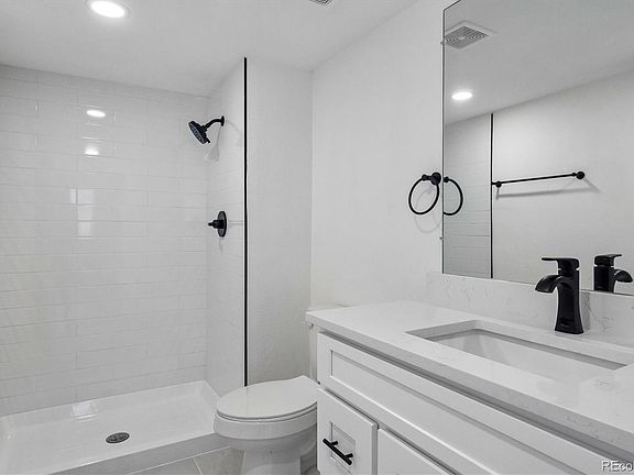 4th image of 13901 E Marina Drive #102