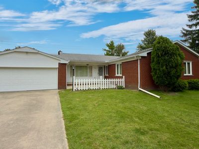 1220 N Raisinville Rd, Monroe, MI, 48162