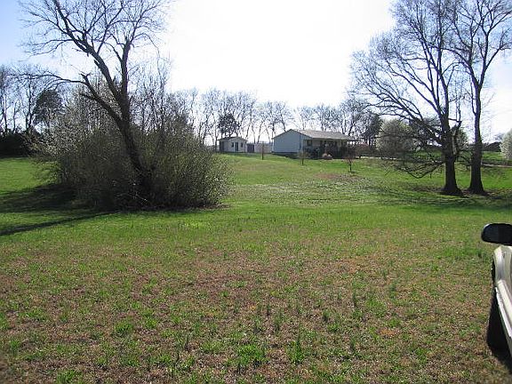 3rd image of 171 McClary Dr