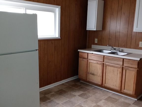 5th image of 162 Ringgold St