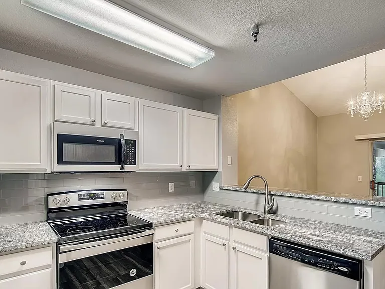2575 S Syracuse Way #F303 — Photo 2