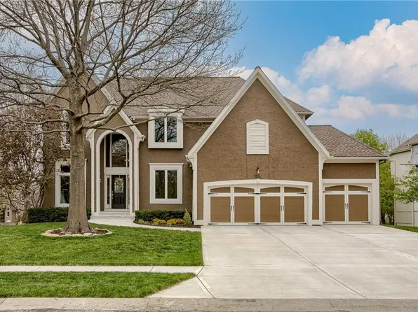 12608 W 130th St, Overland Park, KS 66213