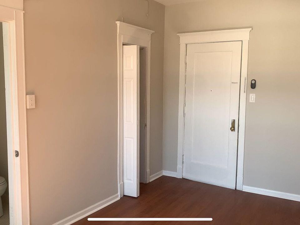 1st image of 4360 N Kenmore Ave