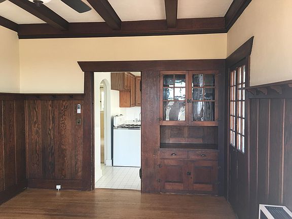 4th image of 725 Poli St APT B