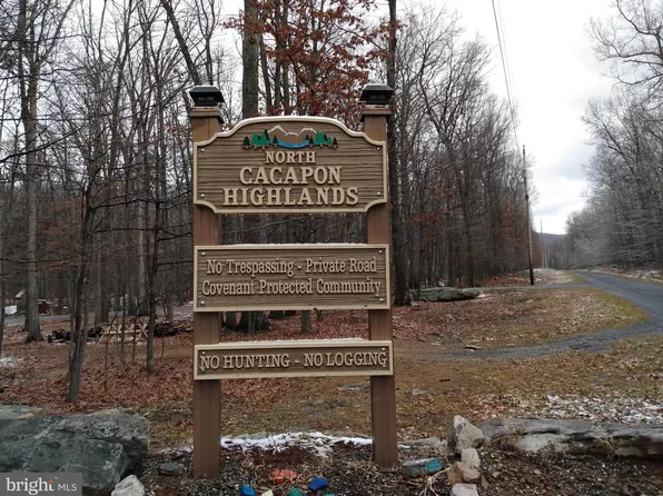 9 N Trevor Dr, Great Cacapon, WV 25422