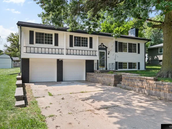 9925 Pasadena Ave, Omaha, NE 68124