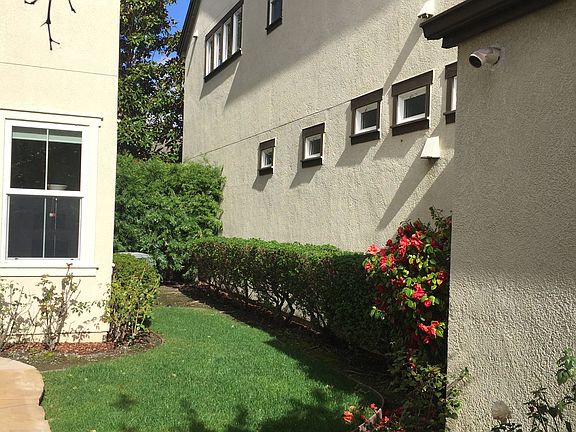 5th image of 976 Garrity Way