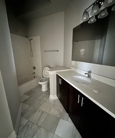 7240 W Devon Ave #203 — Photo 7