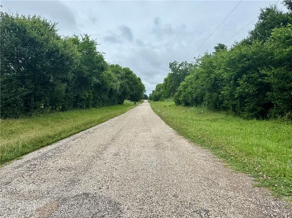 16806 County Road 439, Somerville, TX 77879