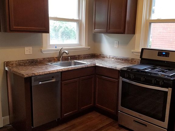 Kitchen - new stainless appliances