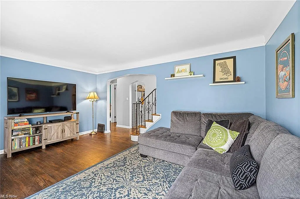 4 bed, 1434 sqft, $1,800 — Photo 3