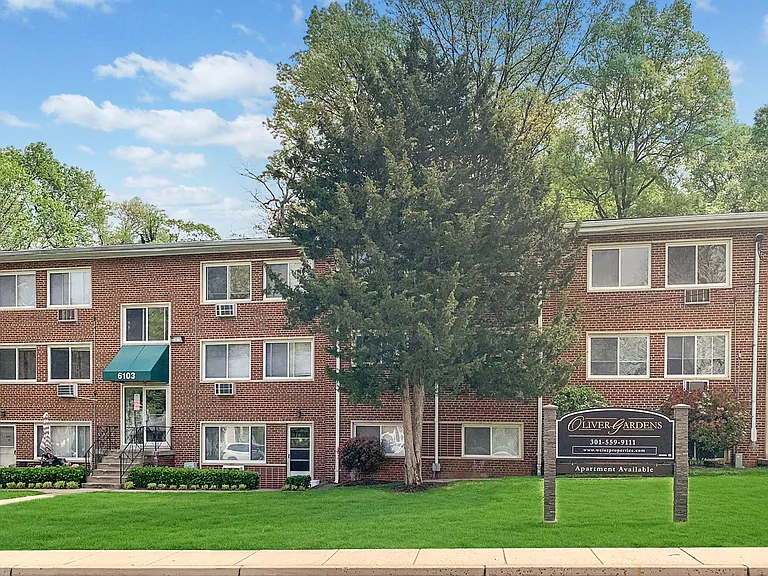 Queensbury / Oliver Gardens — Photo 21