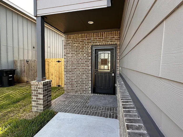 7710 Darnay Dr #A — Photo 4