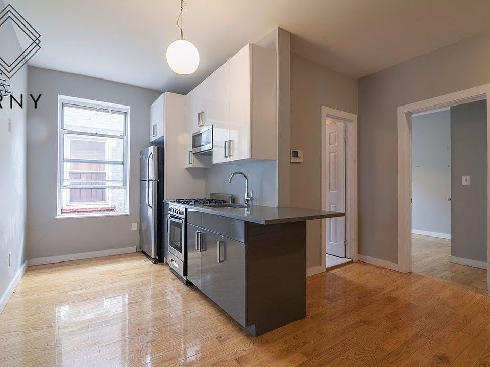 1st image of 1601 Park Pl #22