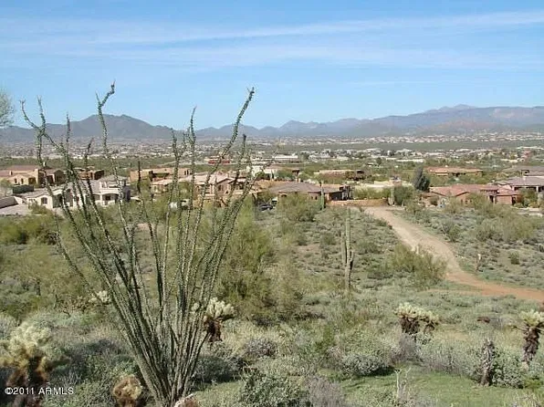 616 E Old West Way, Phoenix, AZ 85085