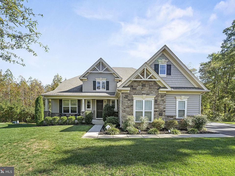 1st image of 15 Decoy Ln