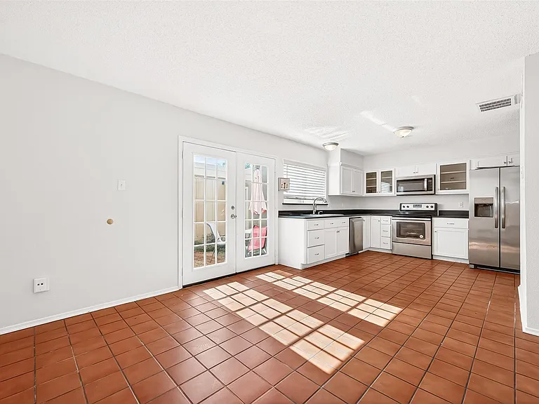 11677 Village Place Dr — Photo 15