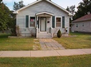 1935 W Calhoun St, Springfield, MO 65802