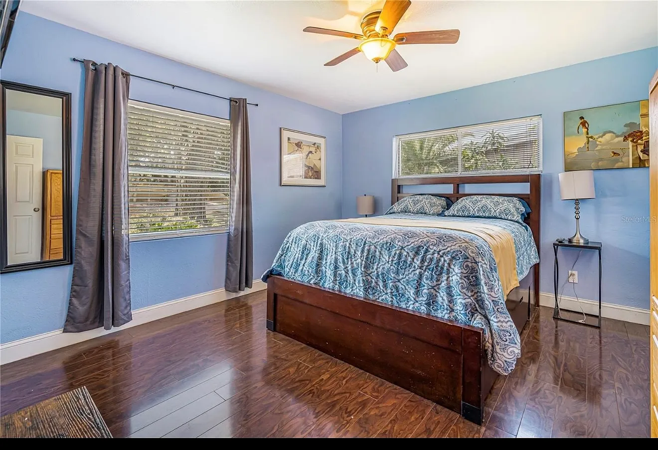 4 bed, 1811 sqft, $800 — Photo 1