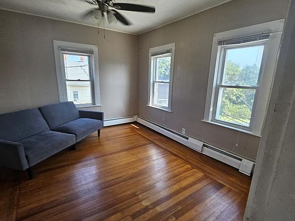 5th image of 15 Riverdale Ave APT 3