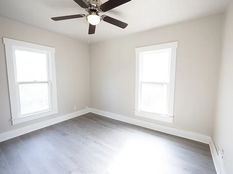 413 E Hazel Ave — Photo 14