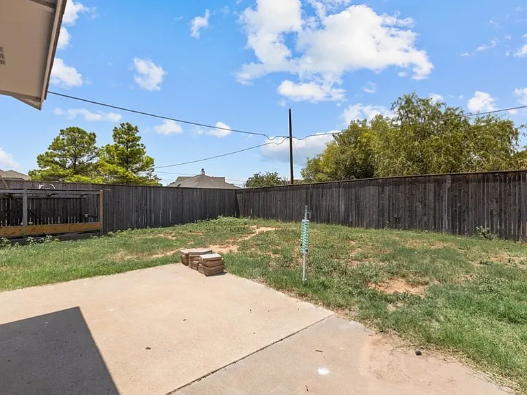 5116 Canadian Ave — Photo 3
