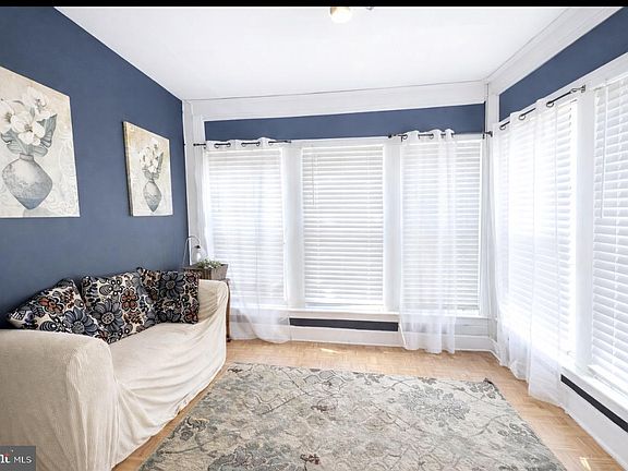 5th image of 60 E Durham St