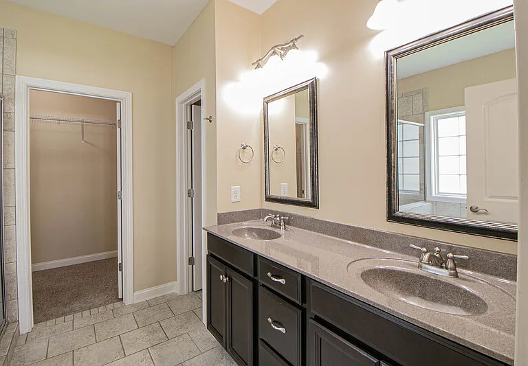 809 Carousel Ct — Photo 11