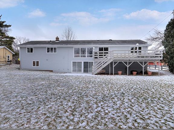 2nd image of 24475 Penshurst Dr