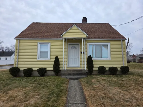 1020 Park St, Sharon, PA 16146