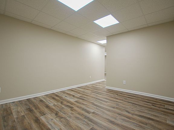 5th image of 2082 Tynewood Dr