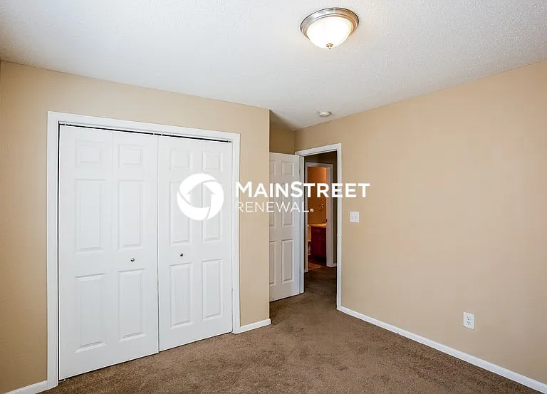10305 Cadogan Dr — Photo 11