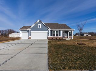 378 N Bur Oak Dr, Mooresville, IN 46158