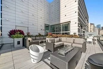 40 Traveler St #212 — Photo 3